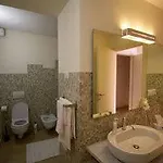 Lägenhetshotell Miramare Apartments&suites 4*