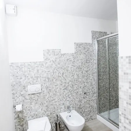 Miramare Apartments&suites 3* Специя