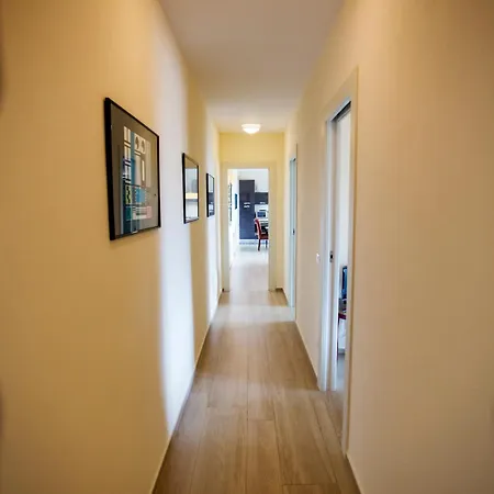 Miramare Apartments&suites 3* Специя