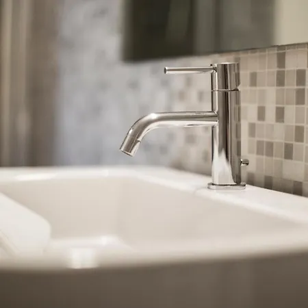 Miramare Apartments&suites Специя
