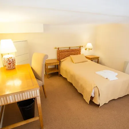 Miramare Apartments&suites Апарт-отель