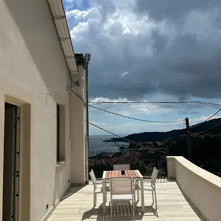 Апарт-отель Miramare Apartments&suites Специя