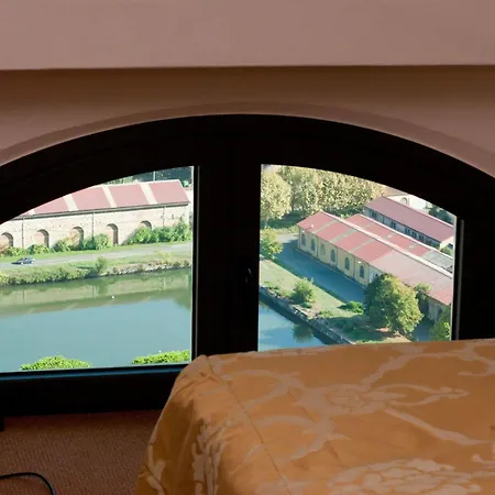 Miramare Apartments&suites Апарт-отель 3*