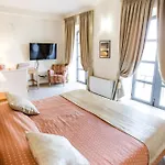 Aparthotel Miramare Apartments&suites La Spezia