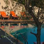 Апарт-отель Miramare Apartments&suites Специя