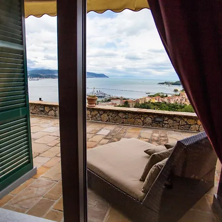 Ξενοδοχείο με διαμερίσματα Miramare Apartments&suites Λα Σπέτσια