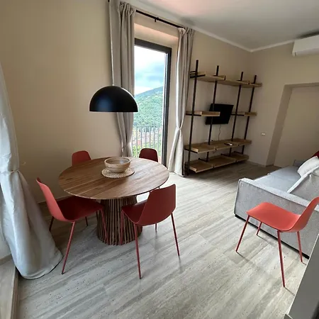 מלון דירות Miramare Apartments&suites