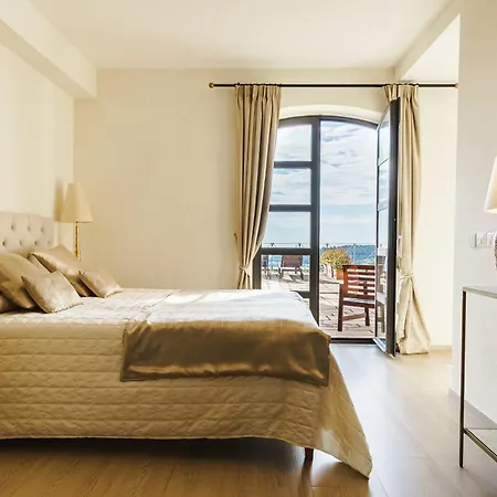 Miramare Apartments&suites 4* Λα Σπέτσια