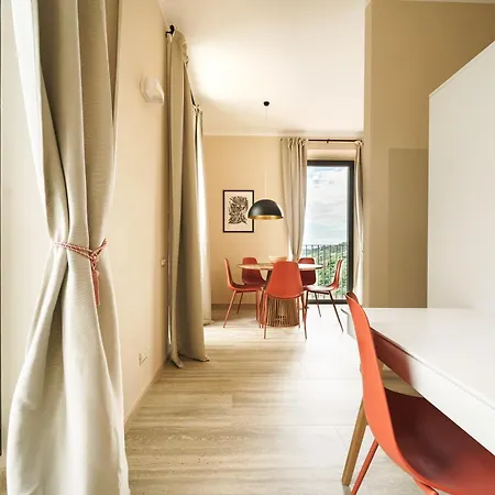 Miramare Apartments&suites Ξενοδοχείο με διαμερίσματα 4*