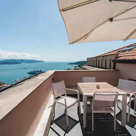 Miramare Apartments&suites 4* Λα Σπέτσια