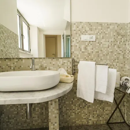 Miramare Apartments&suites 4* Λα Σπέτσια
