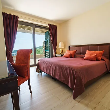 Ξενοδοχείο με διαμερίσματα Miramare Apartments&suites Λα Σπέτσια