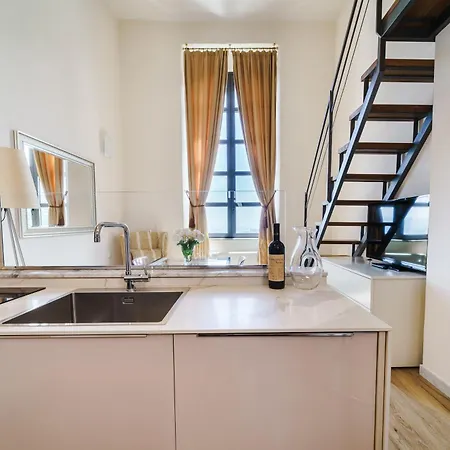 Miramare Apartments&suites Ξενοδοχείο με διαμερίσματα 4*
