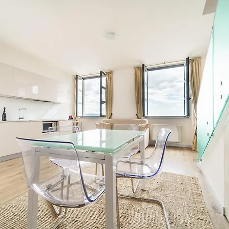 Ξενοδοχείο με διαμερίσματα Miramare Apartments&suites Λα Σπέτσια
