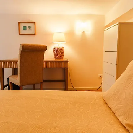 Miramare Apartments&suites 4* Λα Σπέτσια