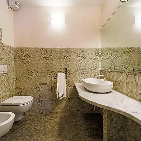 Miramare Apartments&suites 4* La Spezia