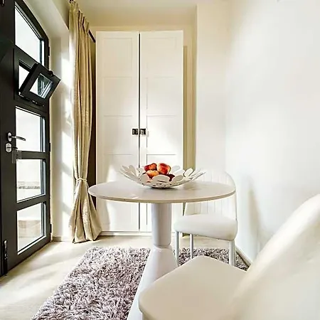Apart Otel Miramare Apartments&suites 4*