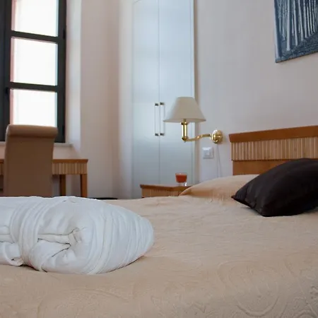 Miramare Apartments&suites Апарт-отель Специя