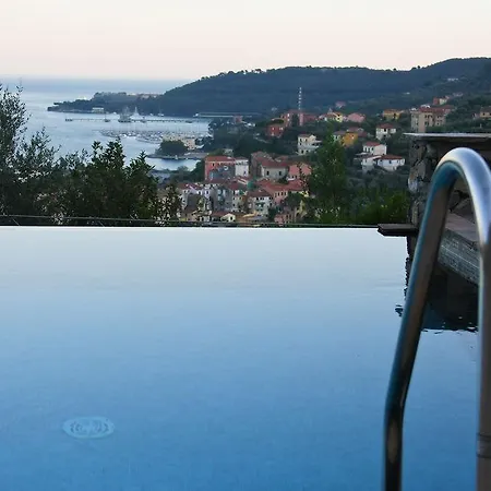 Miramare Apartments&suites Apart Otel