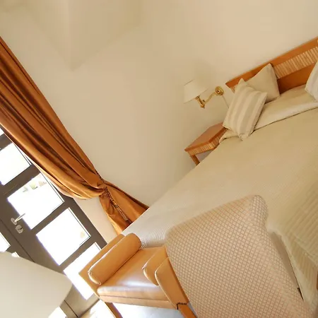 Miramare Apartments&suites Apart Otel 4*