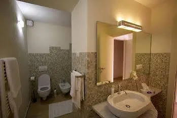 Апарт-отель Miramare Apartments&suites 4*