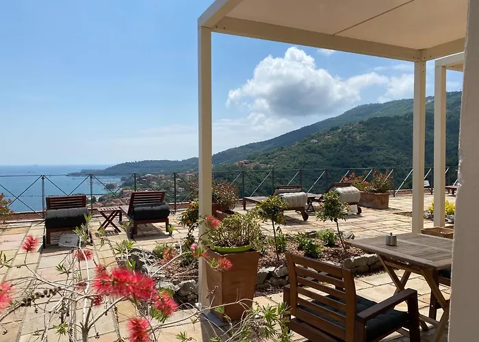 아파트호텔 Miramare Apartments&suites 4*