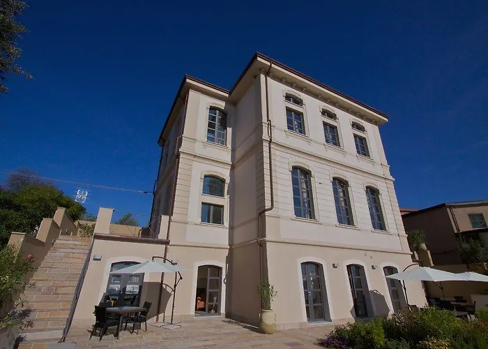 Miramare Apartments&suites Aparthotel La Spezia