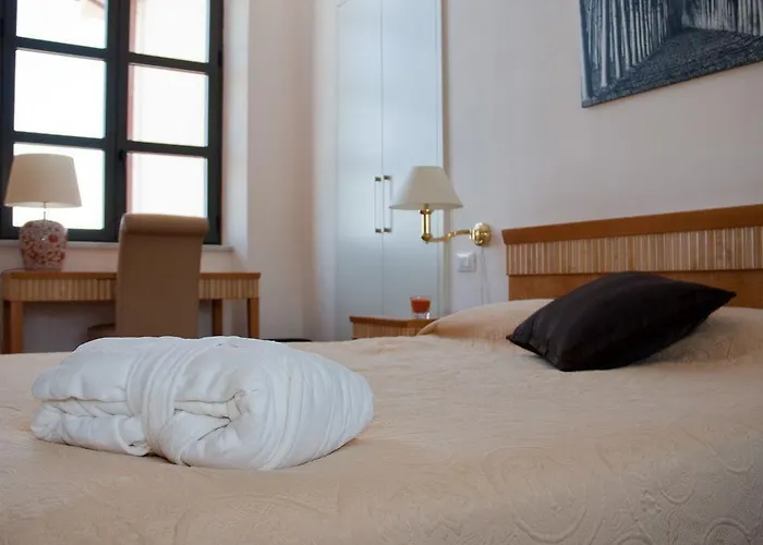 Miramare Apartments&suites 아파트호텔 라스페치아