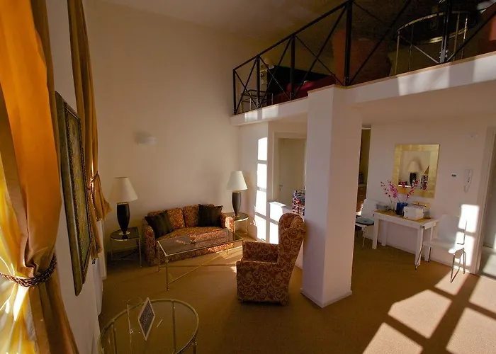 Miramare Apartments&suites 아파트호텔 4*
