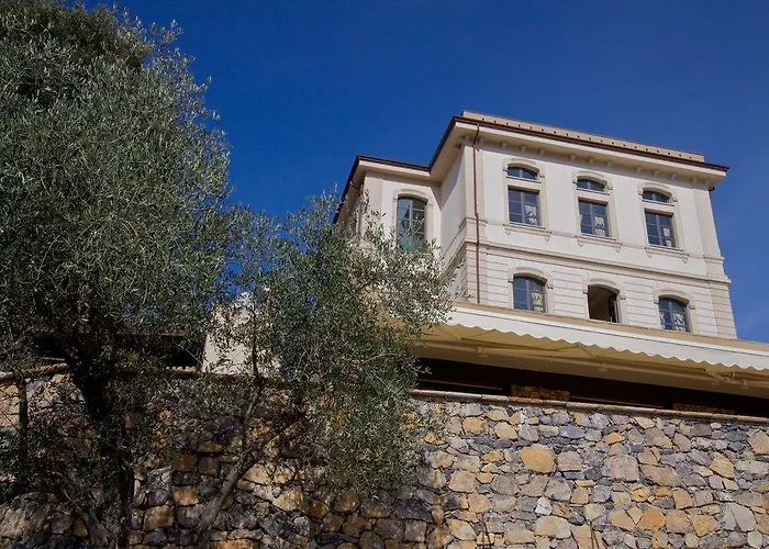 Miramare Apartments&suites 4* La Spezia