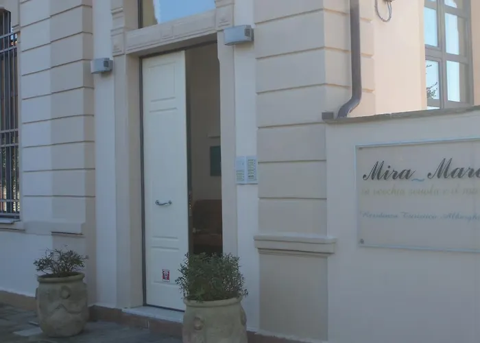 Miramare Apartments&suites 4*