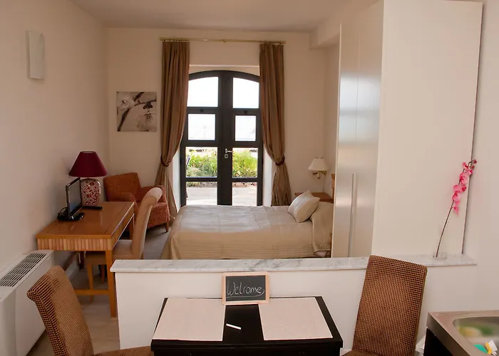 Miramare Apartments&suites