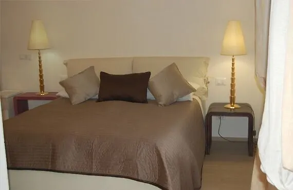 아파트호텔 Miramare Apartments&suites 라스페치아